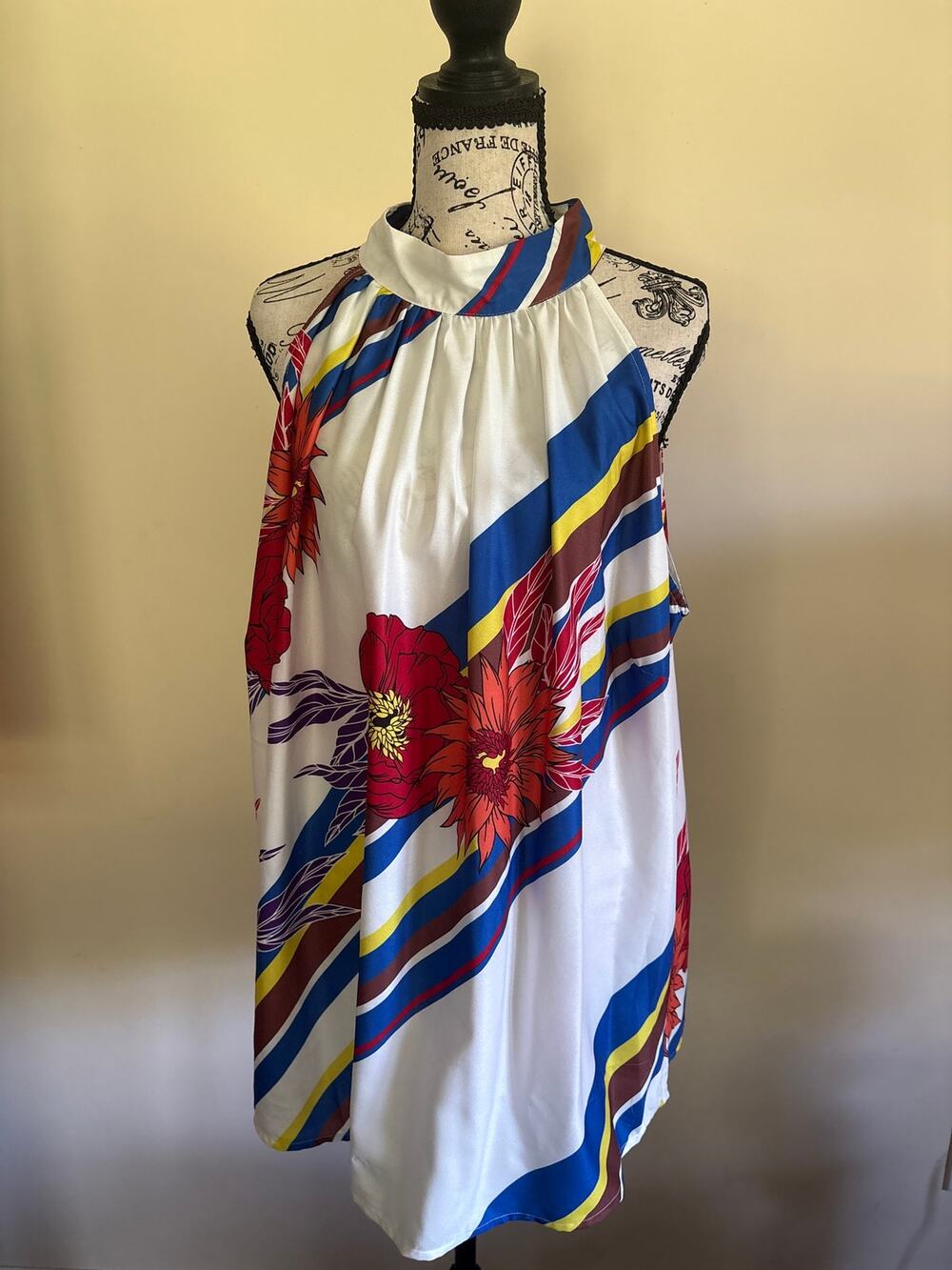 Ashley Stewart Sleeveless Flowy Floral Top Sz 18/20